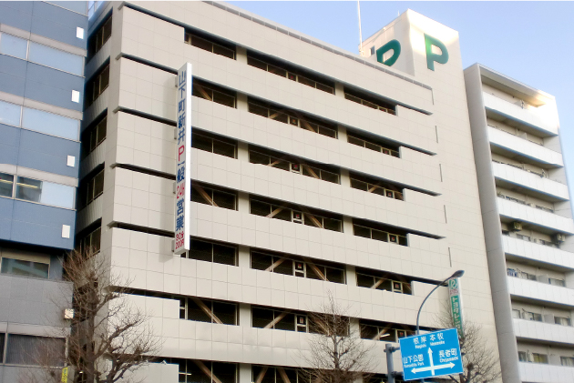 山下町新井パーキング450