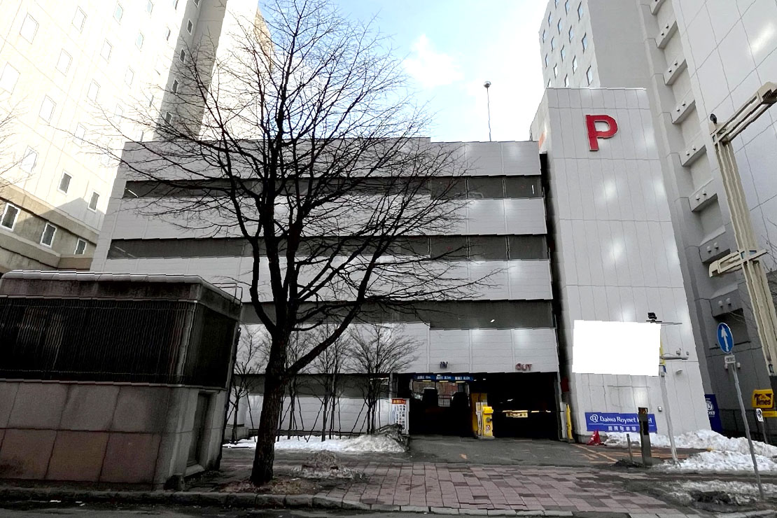 札幌すすきの4•1駐車場