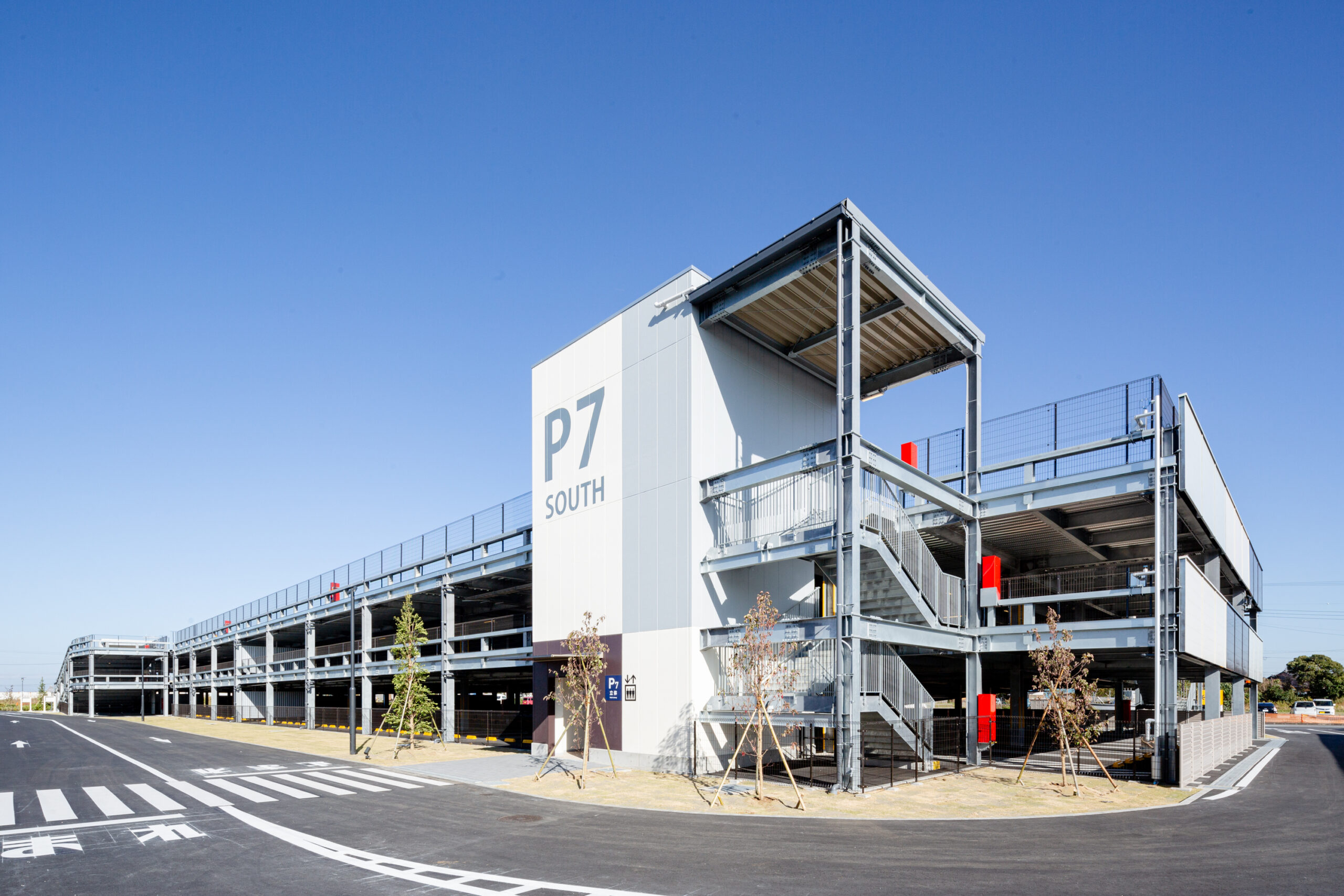 三井アウトレットパーク 木更津 P7・P8立体駐車場